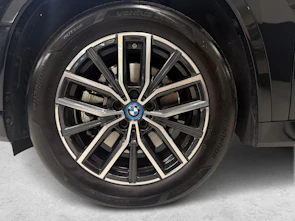 Fahrzeugbild BMW X1 25e xDrive paddles