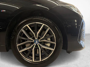 Fahrzeugbild BMW 230e xDrive paddles Active Tourer