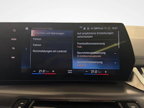 https://vehicle.imgix.net/4342179/f14a702b-67e3-4802-8619-ddbe59874d6a.jpg