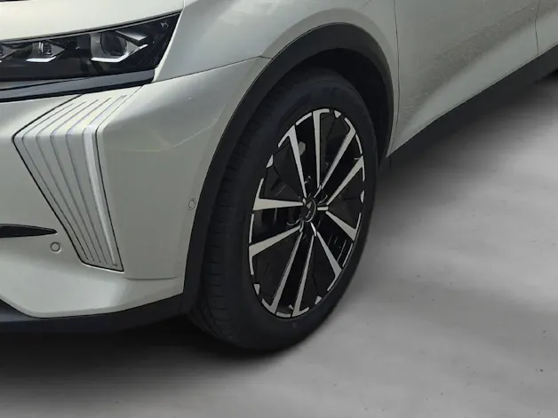 DS Automobiles 7 1.6 E-Tense Opéra 4x4