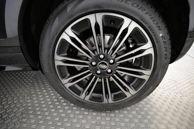Land Rover Range Rover Evoque 1.5 T 270e Hoxton Edition