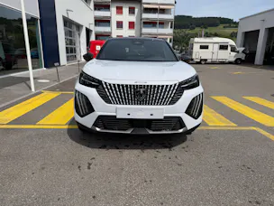 Peugeot 2008 1.2 Hybrid 145 GT
