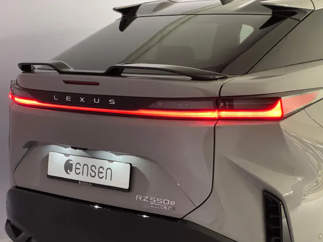 Lexus RZ 550e F Sport