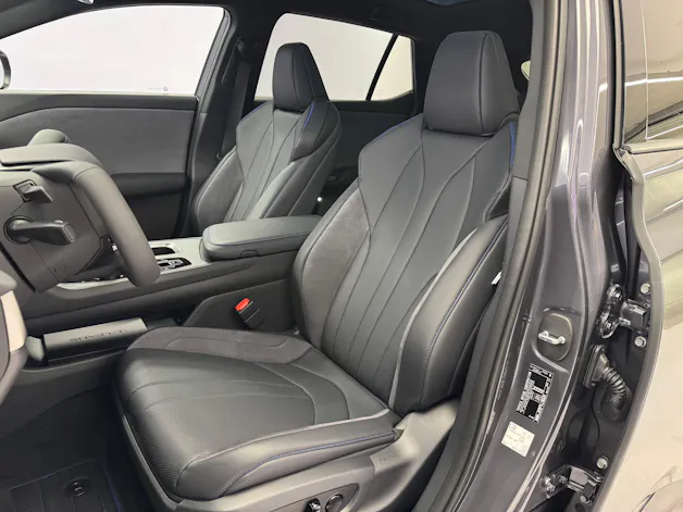 Lexus RZ 550e F Sport