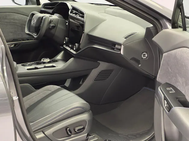 Lexus RZ 550e F Sport
