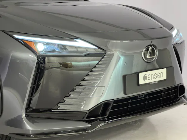 Lexus RZ 550e F Sport