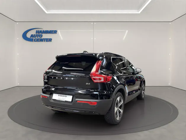VOLVO XC40 2.0 B4 MH Plus Dark