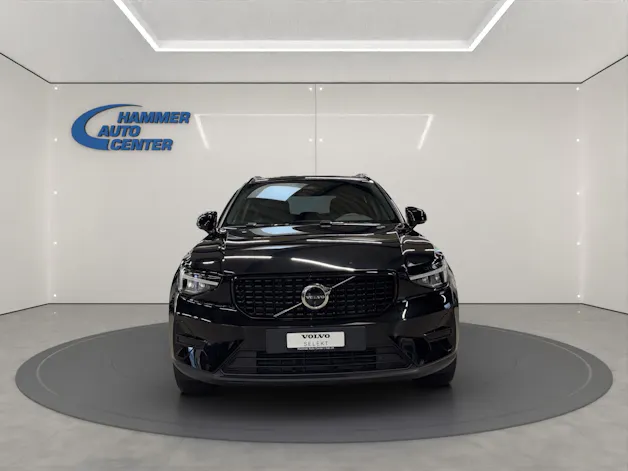 VOLVO XC40 2.0 B4 MH Plus Dark