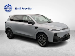 https://vehicle.imgix.net/4342394/32cd3800-ee46-4d99-a5a7-7f64fbac2cc4.jpg
