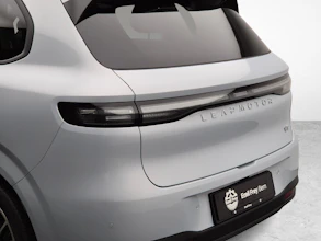 https://vehicle.imgix.net/4342394/ce2446e7-6475-4b32-9a74-9ecfcc48011f.jpg