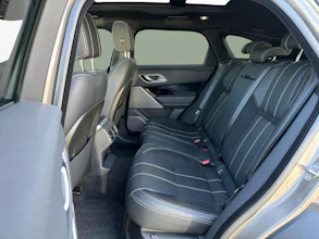 https://vehicle.imgix.net/4342416/3097b12f-bbda-4c5f-aede-fa60ed7bcba6.jpg