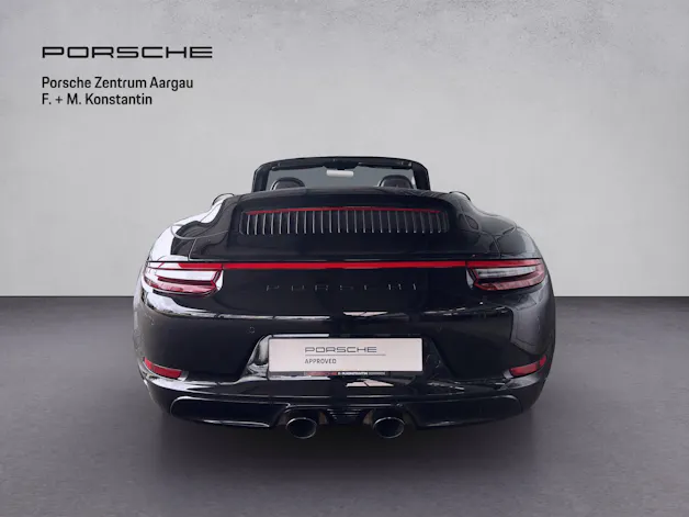 Porsche 911 Carrera 4 GTS Cabriolet