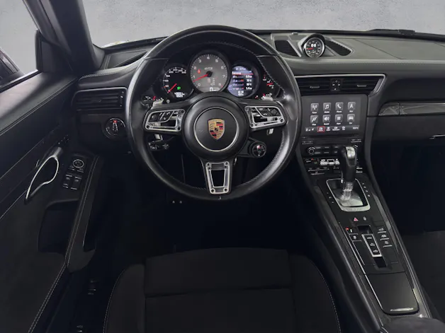 Porsche 911 Carrera 4 GTS Cabriolet