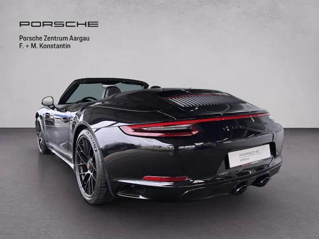 Porsche 911 Carrera 4 GTS Cabriolet