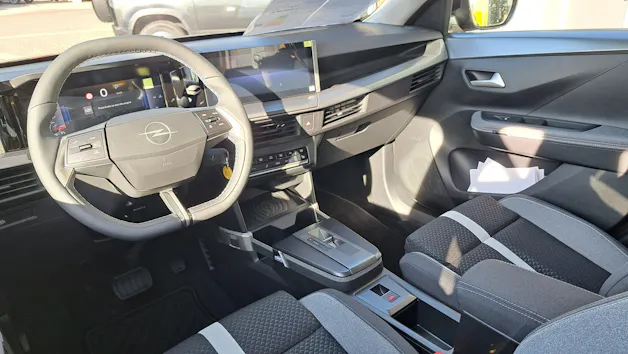 Opel Frontera 1.2 T HEV 145 GS