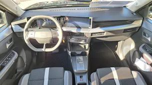 Opel Frontera 1.2 T HEV 145 GS