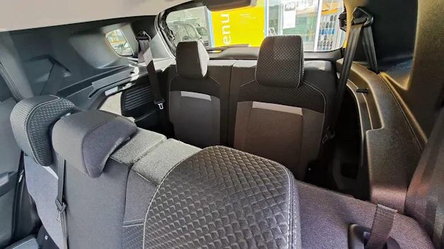 Opel Frontera 1.2 T HEV 145 GS