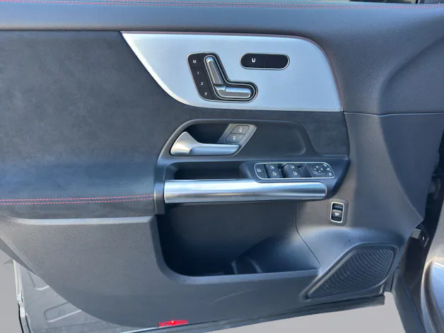 Mercedes-Benz GLA 200 AMG Line
