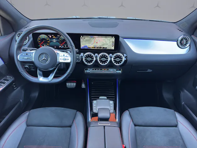 Mercedes-Benz GLA 200 AMG Line