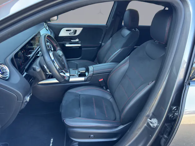 Mercedes-Benz GLA 200 AMG Line