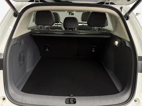https://vehicle.imgix.net/4342593/3a4a37a2-f097-44bd-ada8-c5a624696bf8.jpg
