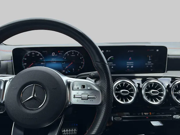 Mercedes-Benz CLA 250 AMG Line