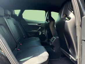 https://vehicle.imgix.net/4342613/082dff4d-7342-48ae-9fa6-37468aac2d05.jpg