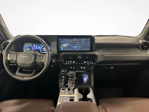 Toyota Land Cruiser 2.8 D 48V Style
