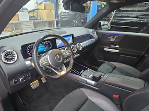 immagine del veicolo MERCEDES-BENZ GLB 220 d 4MATIC AMG Line