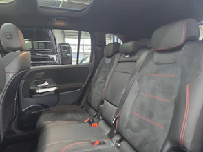 immagine del veicolo MERCEDES-BENZ GLB 220 d 4MATIC AMG Line