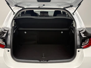 https://vehicle.imgix.net/4342678/afc9aa26-c7cc-4985-8727-047c9f1977db.jpg