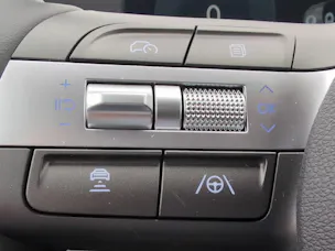 Hyundai KONA 1.6 GDi Hybrid Amplia