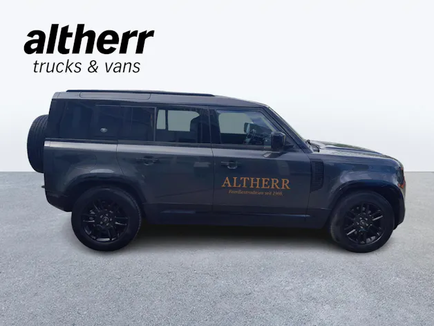 Land Rover Defender 110 3.0 D I6 250 X-Dynamic S
