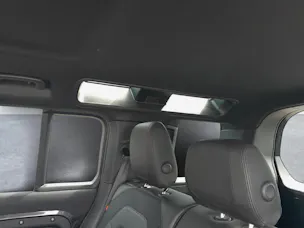 Land Rover Defender 110 3.0 D I6 250 X-Dynamic S