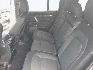 Land Rover Defender 110 3.0 D I6 250 X-Dynamic S