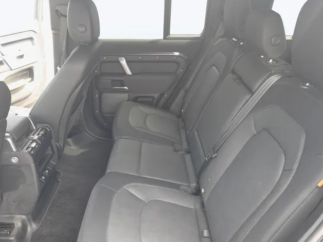 Land Rover Defender 110 3.0 D I6 250 X-Dynamic S