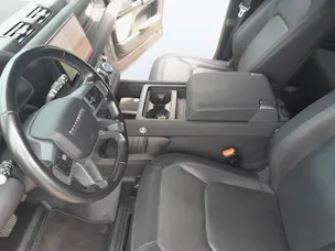 Land Rover Defender 110 3.0 D I6 250 X-Dynamic S