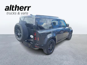 Land Rover Defender 110 3.0 D I6 250 X-Dynamic S