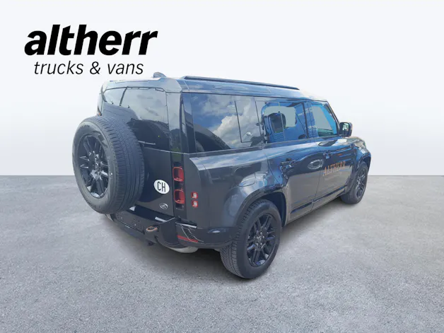 Land Rover Defender 110 3.0 D I6 250 X-Dynamic S