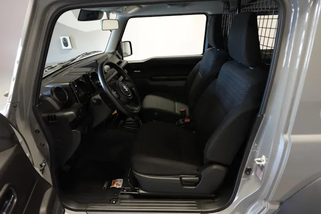 Suzuki Jimny Country 1.5 Compact+