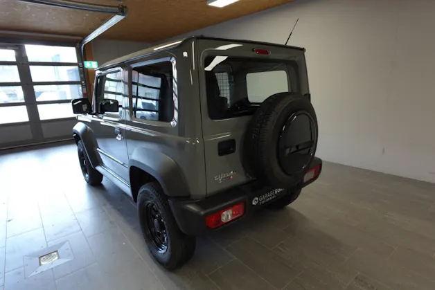 Suzuki Jimny Country 1.5 Compact+