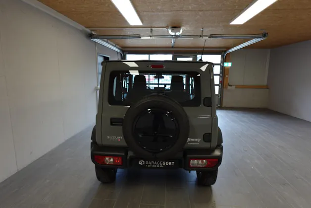 Suzuki Jimny Country 1.5 Compact+