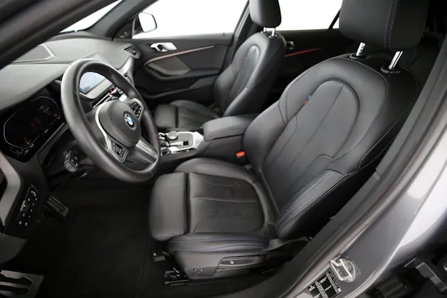 BMW 120i