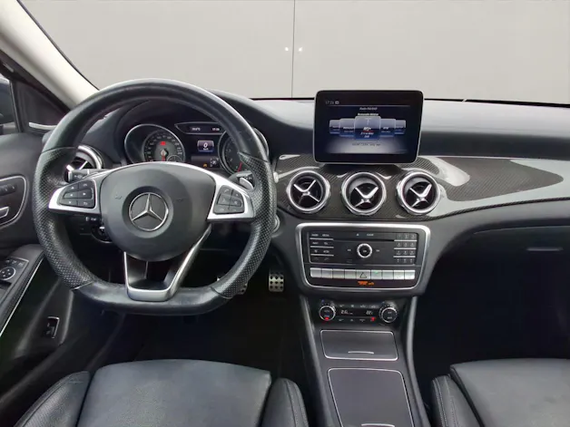 Mercedes-Benz Classe GLA X156 GLA 250 AMG Line 4m