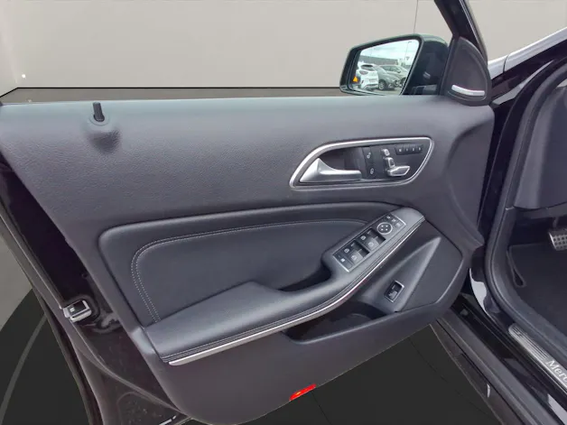 Mercedes-Benz Classe GLA X156 GLA 250 AMG Line 4m