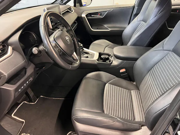 Toyota RAV4 2.5 HEV Black Edition