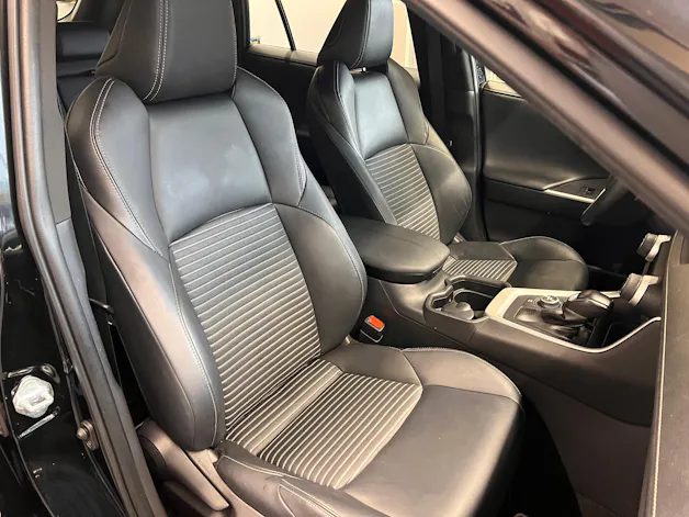 Toyota RAV4 2.5 HEV Black Edition