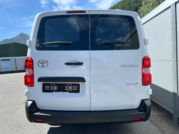 Toyota PROACE Van L2 75KWh Active