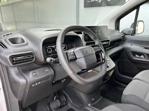 Toyota PROACE CITY Van L2 52KWh Active