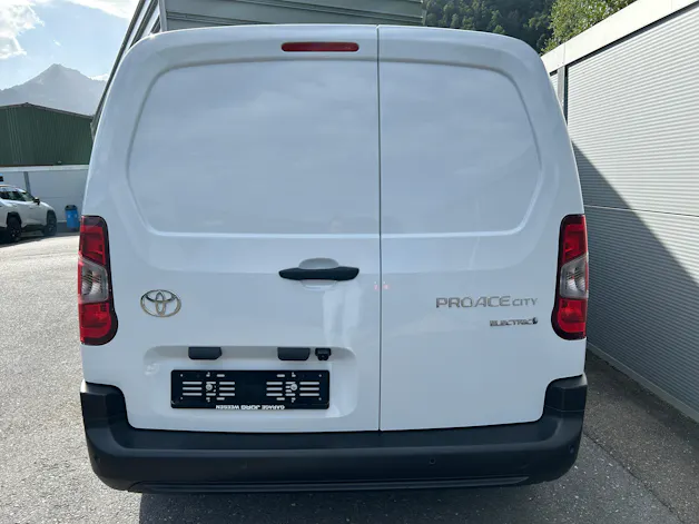 Toyota PROACE CITY Van L2 52KWh Active